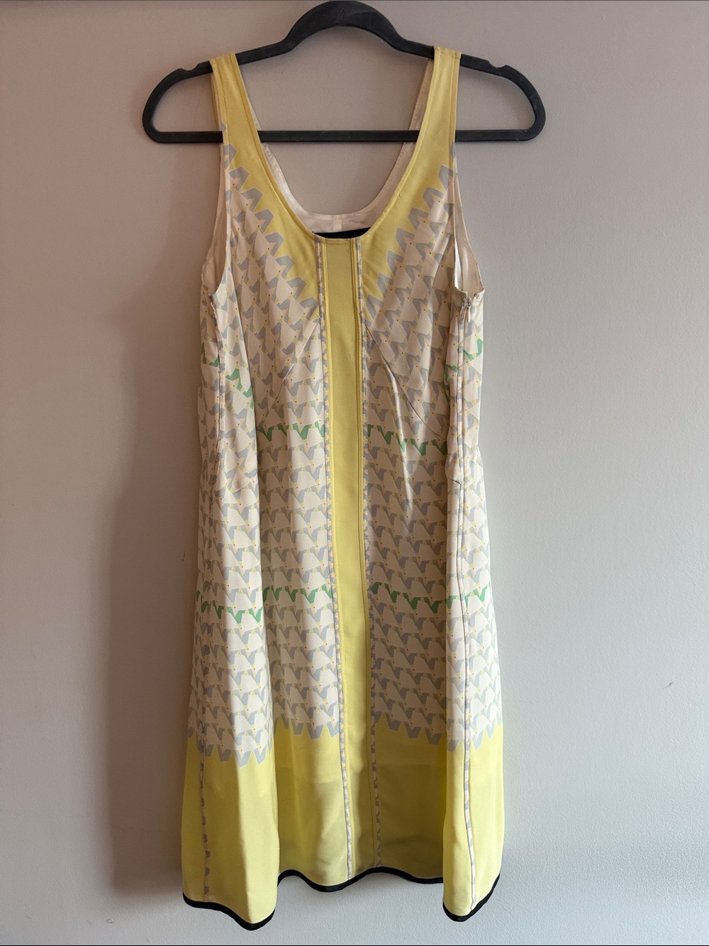 Marc Jacobs Yellow and Cream Patterned Sleeveless Midi Dress